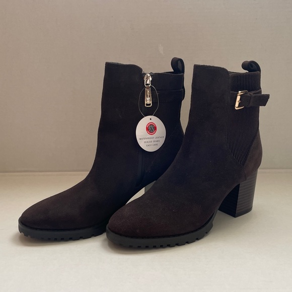 Brand New BLONDO Beautiful Classy  Waterproof Suede Tamera Brown Bootie Size 8 - Picture 5 of 8